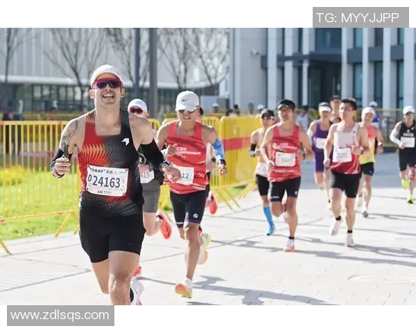 马拉松大满贯回顾:上海攀岩队技术实力的全面分析与表现评估 马拉松大满贯回顾:上海攀岩队技术实力的全面分析与表现评估