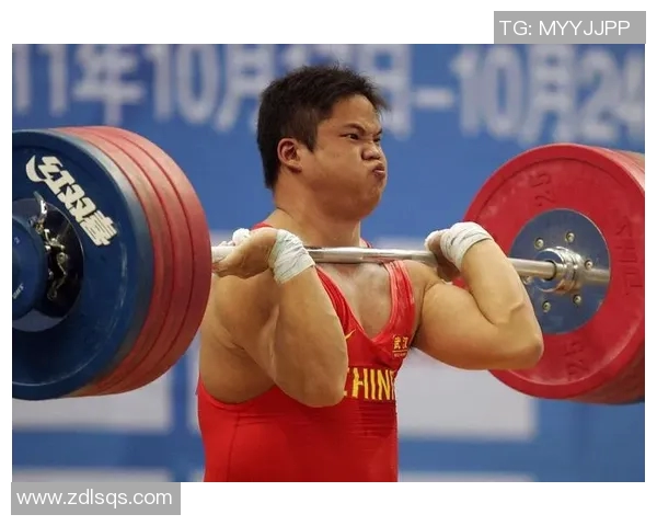 举重运动员突破极限挑战全力拼搏实现自我超越的背后故事 举重运动员突破极限挑战全力拼搏实现自我超越的背后故事