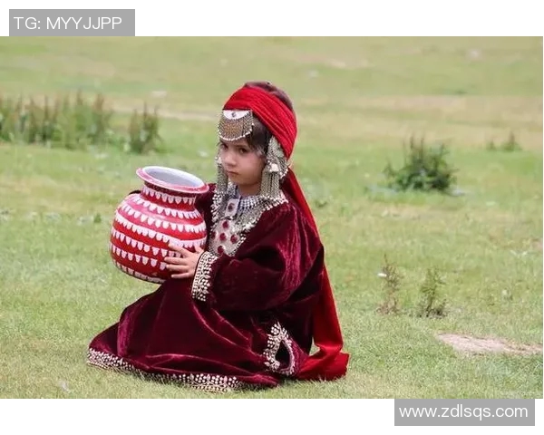 哈萨克族传统文化与现代发展融合的多元探索与挑战 哈萨克族传统文化与现代发展融合的多元探索与挑战